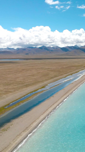 航拍纳木错圣湖碧绿湖水线29秒视频