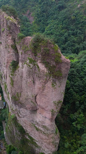 5A景区雁荡山大龙湫景观区桅杆峰航拍视频火山岩地貌视频