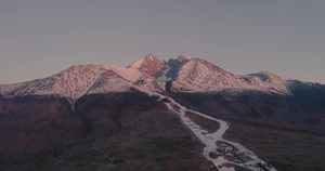 在阳光明媚的高塔特拉山脉26秒视频