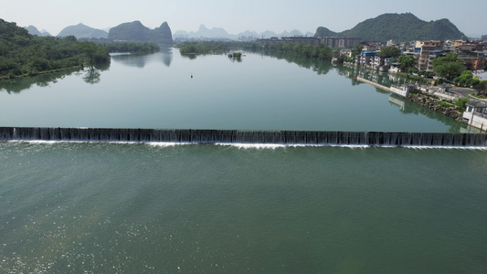 挡水坝蓄水防洪视频