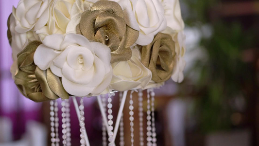 婚前礼花装饰的宴会视频