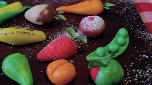 水果样式的糕点9秒视频