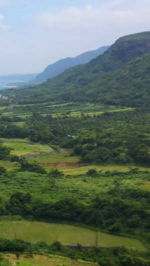 海边公路航拍旅游旅行11秒视频