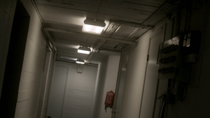 在一个令人毛骨悚然的走廊上闪烁着荧光灯11秒视频