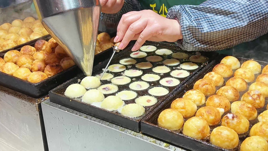 章鱼小丸子街边摊路边美食地摊摆摊美食视频