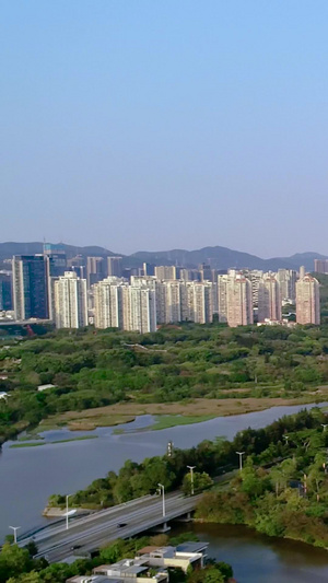 深圳华侨城湿地公园航拍城市风光30秒视频