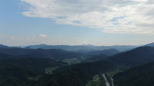 4K航拍贵州梵净山景区山川视频