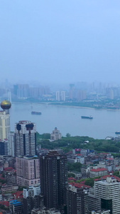 航拍武汉长江风光和两岸建筑群高楼大厦视频