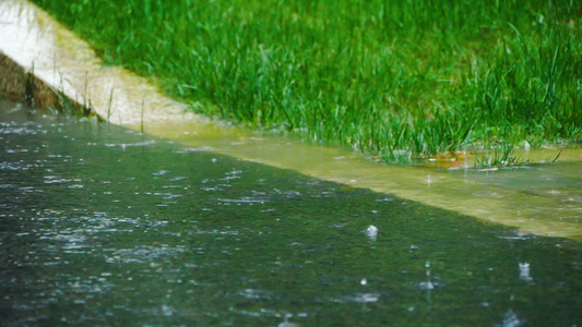 升格下雨雨滴雨天悲伤心情唯美画面视频