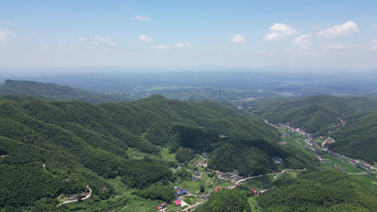 大自然连绵起伏山川丘陵航拍视频