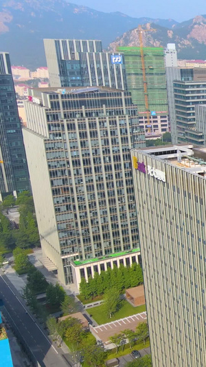 航拍现代滨海城市楼群190秒视频