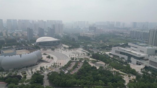 航拍山东菏泽牡丹广场菏泽大剧院 视频