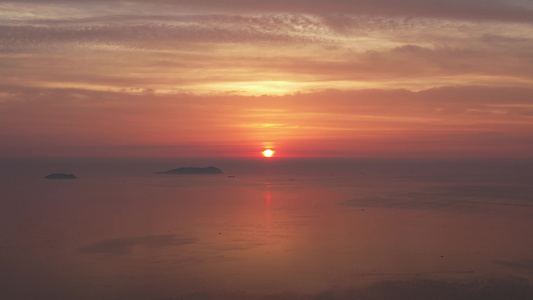 大海海上日出彩霞航拍视频