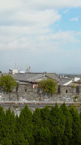 航拍云南5A级景区大理古城城墙与古镇视频旅游景点视频