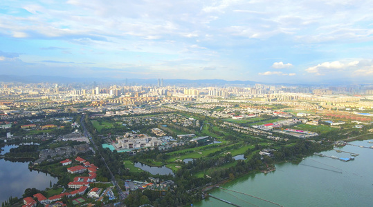 航拍云南地标滇池沿岸风景视频