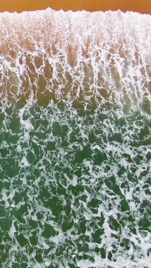 航拍福建平潭岛坛南湾比绿色海浪沙滩视频海岛度假38秒视频