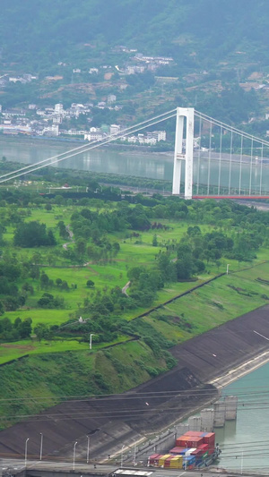 实拍三峡大坝货船进闸合集5A景点51秒视频