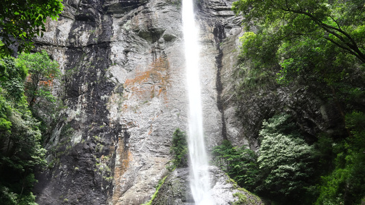 瀑布水流流水升格视频视频