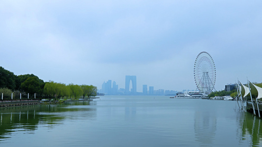 苏州东方之门烟雨江南延时摄影视频