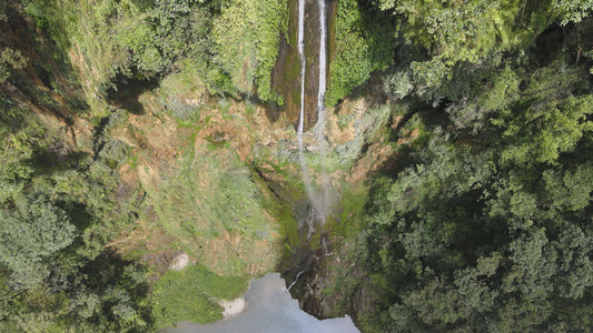 航拍国家5A级旅游景区重庆黑山谷飞鱼瀑布视频