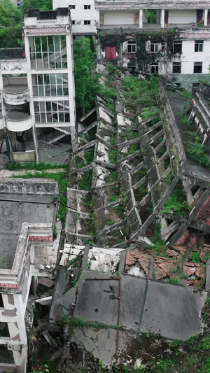 航拍汶川映秀地震遗址废墟震中遗址26秒视频