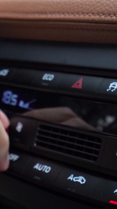 汽车中控台温度调节汽车空调视频
