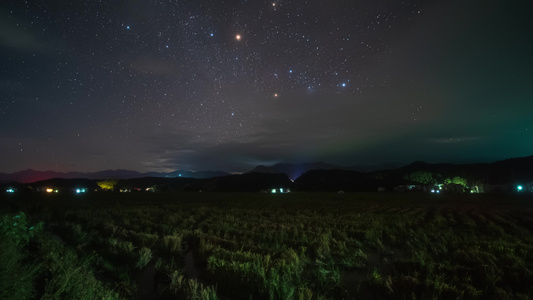 8K桂林丹霞地貌星空星轨延时视频