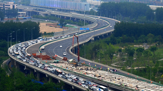 北京S型立交桥车流高峰期视频