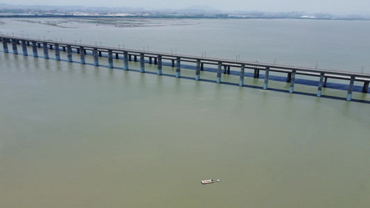 航拍泉州跨海大桥海边风景视频