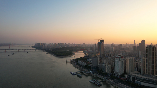 航拍武汉城市天空夕阳落日高楼天际线江景风光4k素材视频