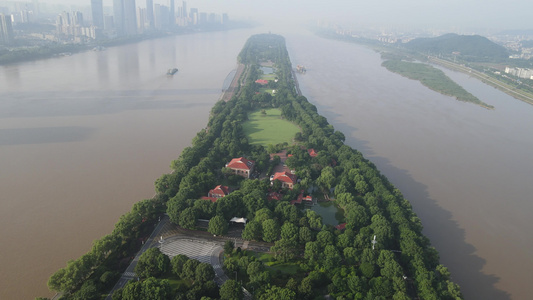 航拍湖南长沙地标建筑湘江橘子洲视频