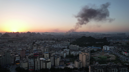 桂林城市火灾视频