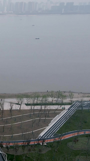 无人机穿越视角航拍长江大桥交通视频素材机动车62秒视频
