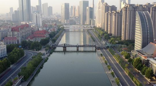 天津城市风光海河上的桥及高楼群视频