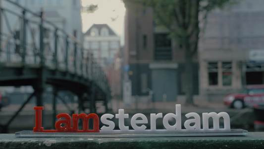 阿姆斯特丹的天桥旁视频