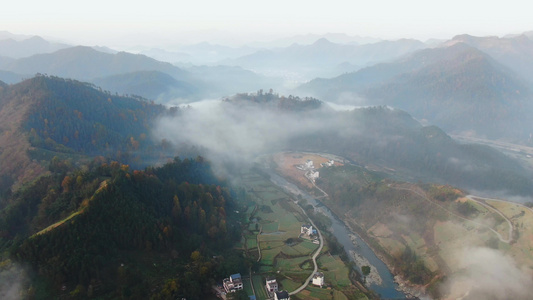 航拍安徽黄山山脉山区晨雾视频视频