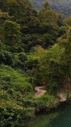 历史建筑荔波小七孔桥碧绿河水28秒视频