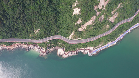 自然风光海上岛屿海岛沿海公路道路航拍视频