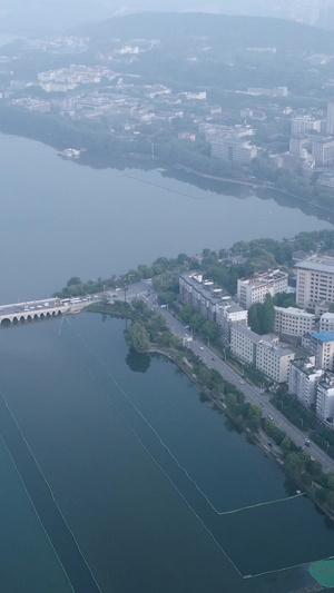 航拍宜居城市生态水域湖滨住宅群居住环境41秒视频