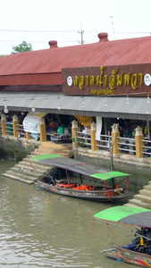 泰国旅游地水上市场合集水上摆摊视频