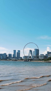 海滨城市公园幸福摩天轮空镜竖屏竖版本视频