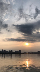 广东清远北江夕阳风景视频