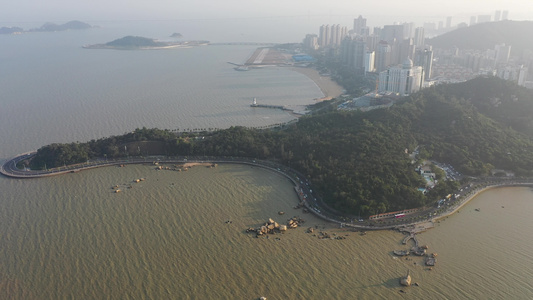 航拍中国广东珠海渔女神像渔女雕像城市地标建筑视频