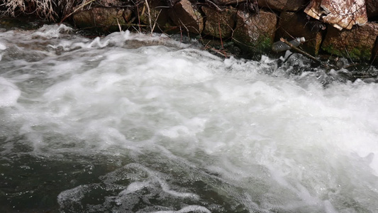 农村河流 溪水 水资源河水污染视频