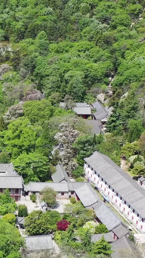 青岛崂山太清宫古建筑群航拍视频27秒视频