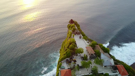 日落时的卢乌瓦图寺庙,Bali,最高风景视频