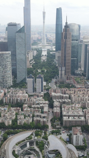 高清航拍广州天河区城市中轴线城市建筑群摩天大楼49秒视频