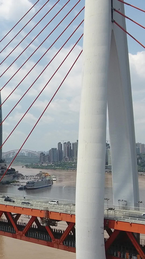 航拍重庆东水门长江大桥汛期后的长江151秒视频
