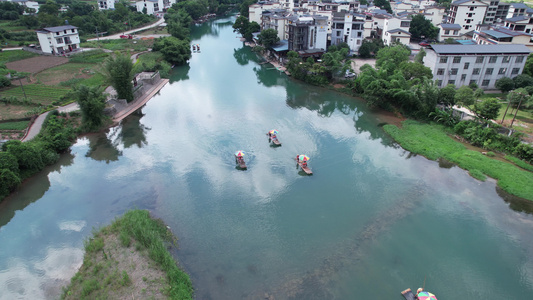 桂林竹筏漂流视频