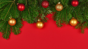 红上装饰的新鲜圣诞树枝11秒视频